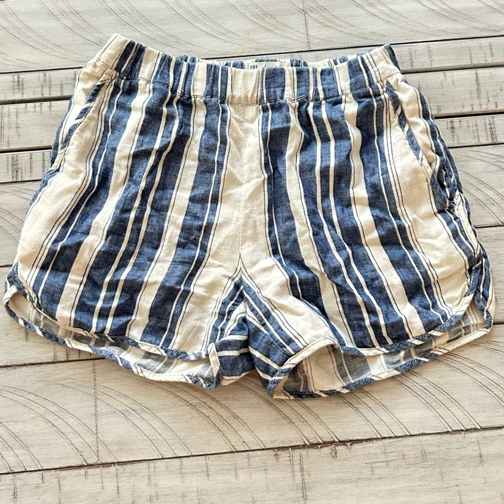 Striped linen shorts